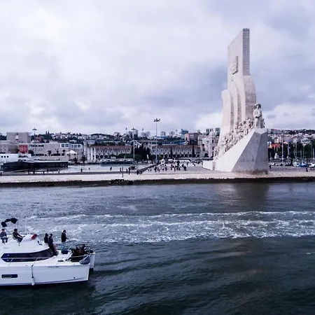 Botel Sleep On A Modern Boat In Lisbon Cascais
